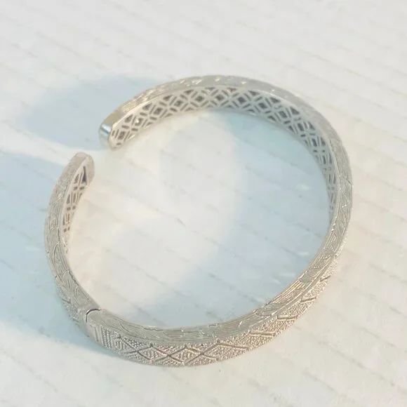Beautiful Vintage Sterling Silver Geometric Cuff – Marked ISP 925 China - Picture 7 of 14